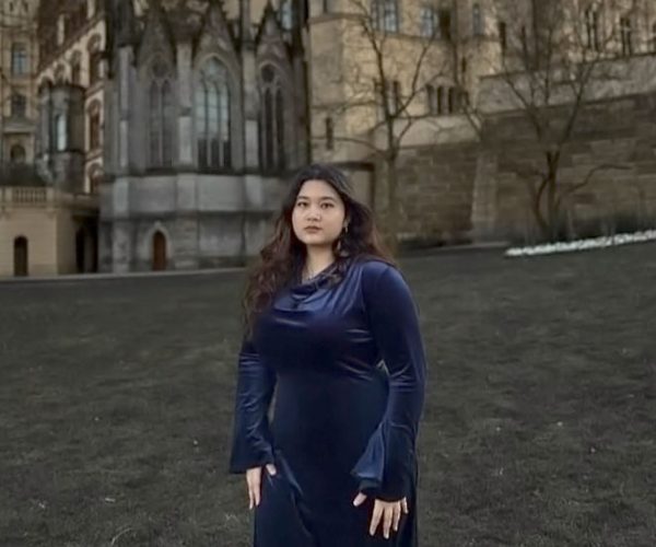 Kamila Batavia Rilis Single Tayomi, Memadukan Baroque Galactic dan Kerinduan Abadi