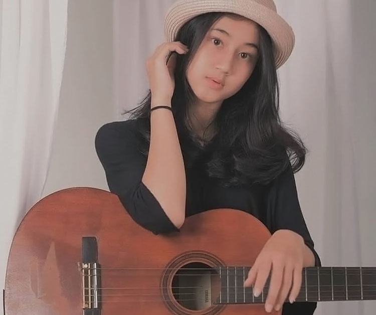 Keisya Levronka Rilis Album 'Rombak' dengan Sentuhan Genre Baru Pop-Rock