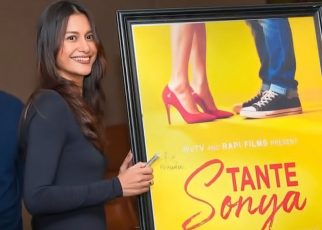 Raihaanun Bintangi Serial Tante Sonya Beradu Akting dengan Maxime Bouttier