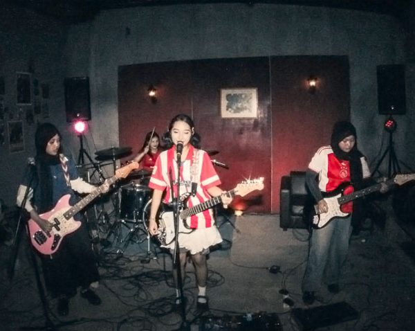 Silly Fragments Rilis Single ‘Meant to Stay’ tentang Hangatnya Jatuh Cinta