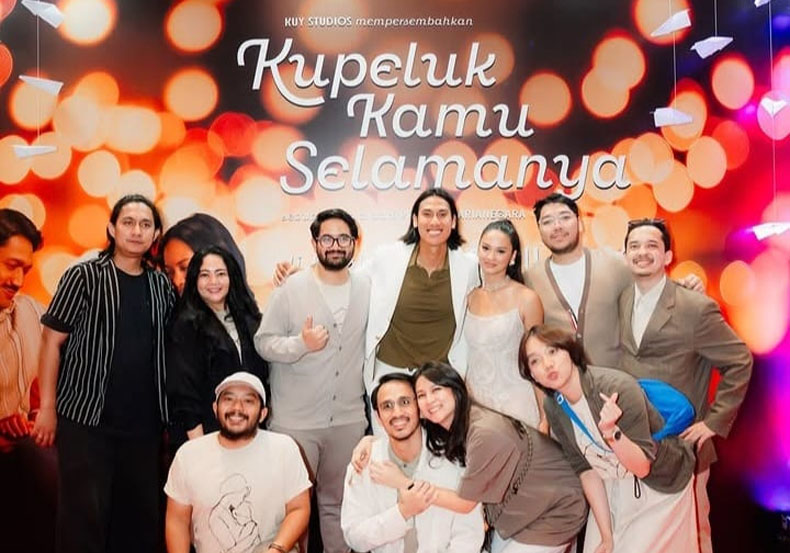 Tantangan Hana Malasan Lakoni Peran Ibu Tunggal dalam Film ‘Kupeluk Kamu Selamanya’