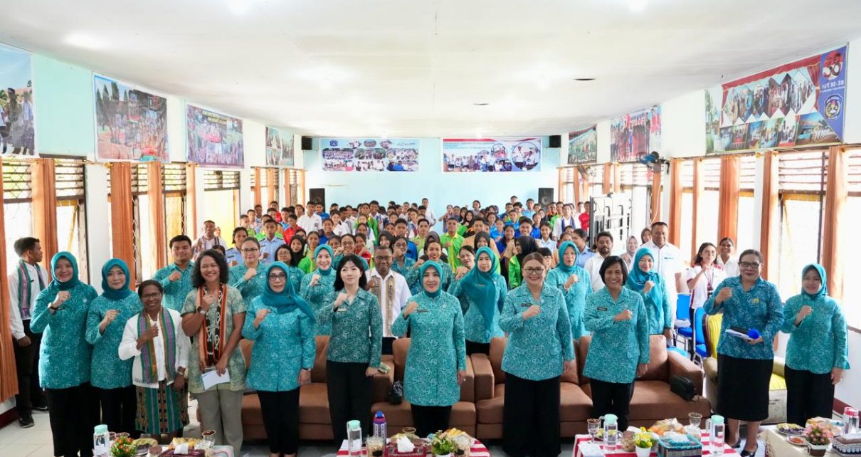 Ketum TP PKK Ajak Pelajar Alor Tingkatkan Kesadaran Pelindungan Perempuan dan Anak