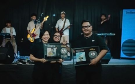 Ndarboy Genk Raih Plakat Platinum Krumulo, Bukti Pop Jawa Jadi Hits Nasional Paling Viral