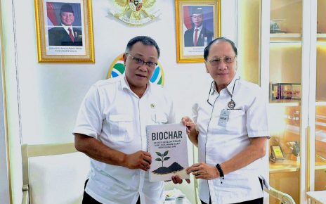Menteri Lingkungan Hidup RI, Moh. Jumhur Hidayat