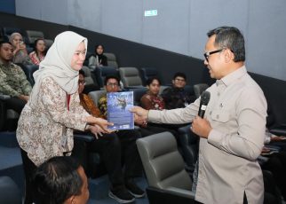 Tutup Program Magang Kemendagri Wamendagri Bima Arya Tekankan Pentingnya Penguatan Karakter