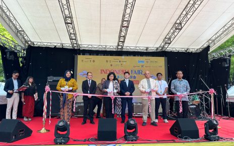 Wadubes RI Maria Renata Buka Forum Bisnis Indonesia–Jepang & Pekan Raya Indonesia 2026 di Nagoya