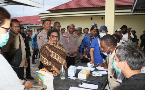 Wamendagri Ribka Pastikan Penanganan Pengungsi Jayawijaya Terkoordinasi