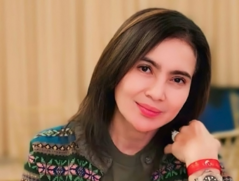 Anggia Novita Berjuang Lawan Stroke Jadi Produser Soundtrack Film ‘Juminten Edan’
