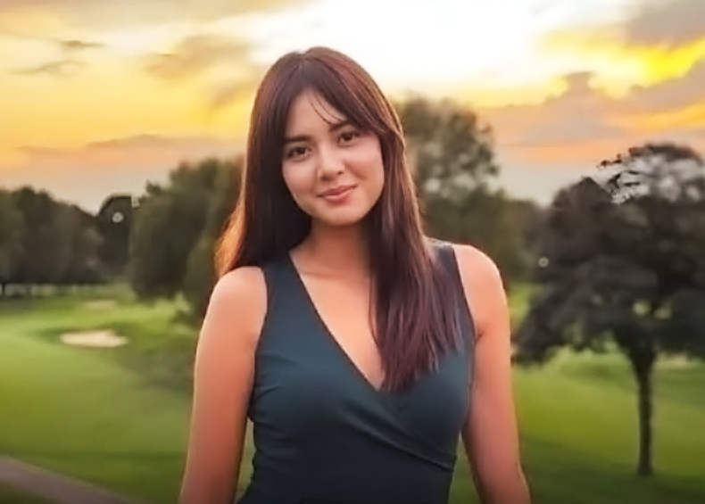Artis Aurelie Moeremans Terbitkan Buku ‘Do You Like What You See?’ tentang Self-Love