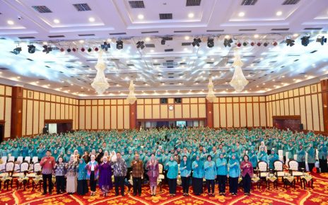 Ketum TP PKK Ajak Para Pengurus dan Kader PKK Pahami Pentingnya Literasi Keuangan di Tingkat Keluarga