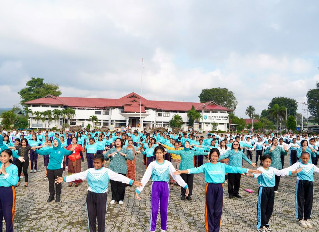 Ketum TP PKK Ajak Pelajar TTU Siapkan Diri Menjadi Generasi Emas 2045