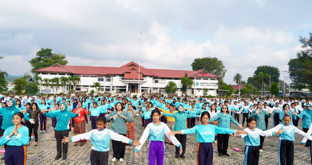 Ketum TP PKK Ajak Pelajar TTU Siapkan Diri Menjadi Generasi Emas 2045