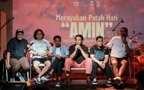 Martian Sukses Gelar Showcase ‘Merayakan Patah Hati: Amin’ di Coma M Bloc, Jaksel