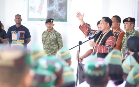 Mendagri Tito Dorong Mahasiswa Unhan NTT Perluas Pilihan Karier