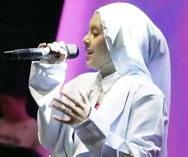 Nakeisha Syifa Rilis Single ‘Setengah Hadir’ tentang Terjebak Hubungan yang Tak Utuh