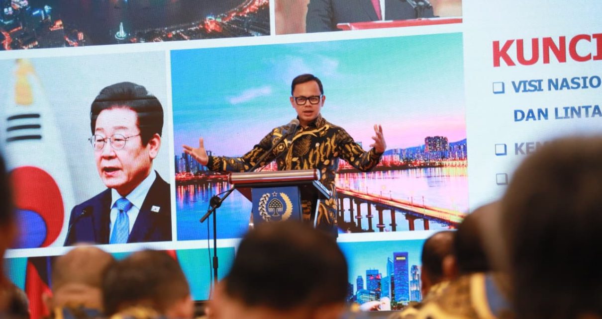 Wamendagri Bima: Sekretariat DPRD Berperan Jaga Harmoni Pemerintahan Daerah