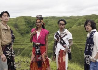 Weird Genius dan Novia Bachmid Rilis ‘Your Side’ Eksplorasi Musik Tradisional Sumba
