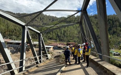 Jembatan di sumatera pasca banjir