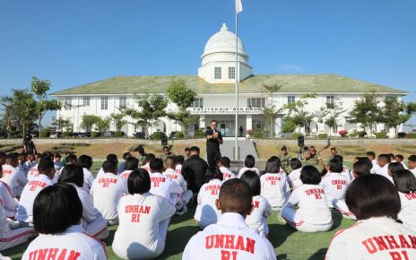 Bima Arya Dorong Mahasiswa Poltek Unhan NTT Miliki Visi dan Disiplin sebagai Bekal Masa Depan