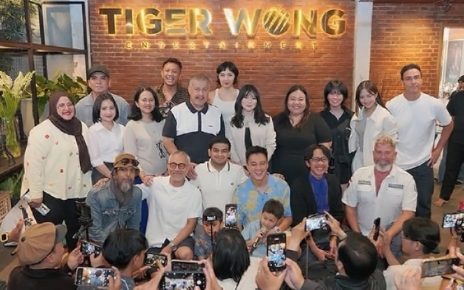 Baim Wong Garap Film ‘Minal Aidin Mohon Maaf Minta Rizki’ Hadirkan Prilly Latuconsina