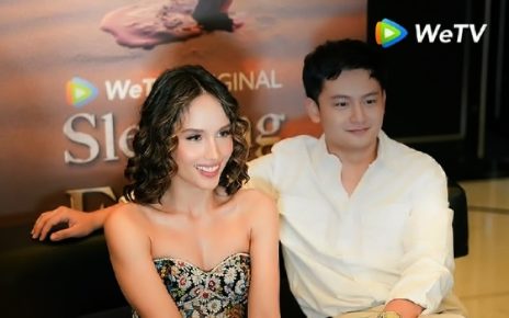 Profesionalisme Cinta Laura dan Randy Martin Beradegan Intim di ‘Sleeping With Enemy’