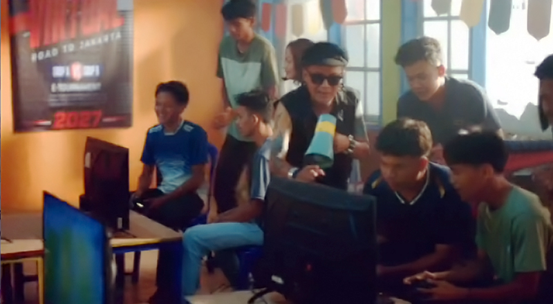 Athpal Paturusi Garap Demo Version Film ‘Penendang Bebas’ Drama Sepak Bola Virtual