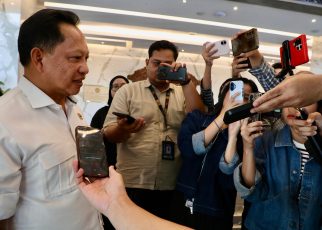 Mendagri Wanti-wanti Daerah Soal Distribusi Bahan Pokok