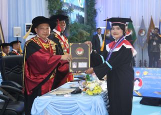 Mendagri di acara wisuda IPDN
