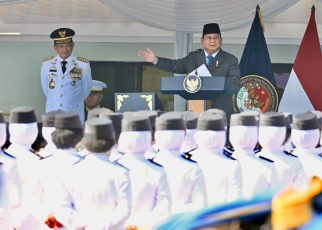 Presiden Prabowo Subianto mengapresiasi proses rekrutmen Institut Pemerintahan Dalam Negeri (IPDN) yang dinilai mencerminkan sistem seleksi berbasis prestasi dan memberi kesempatan yang setara bagi seluruh anak bangsa.