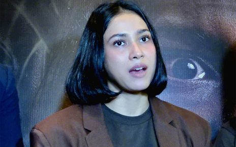 Aghniny Haque Ungkap Pengalaman Syuting Pakai Teknologi VP di ‘Bisikan Desa Gringsing’