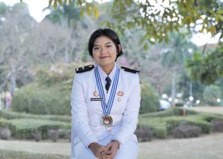 Charina Anggie Simbolon Wujudkan Mimpi Sang Ayah
