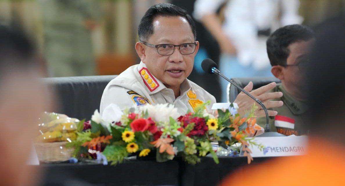 Gempa NTT, Mendagri Tito Pastikan Layanan Dasar Segera Dipulihkan