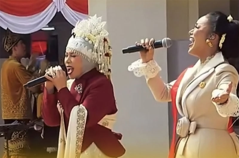 Krisdayanti dan Melly Goeslaw Duet Nyanyi di Istana, Rayakan HUT Kemerdekaan RI ke-81