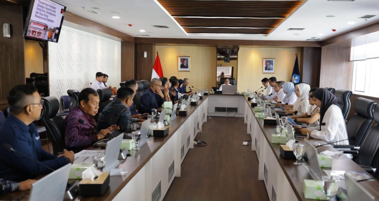 UNJ Sampaikan Rekomendasi Kebijakan Ekonomi ke Kemdiktisaintek
