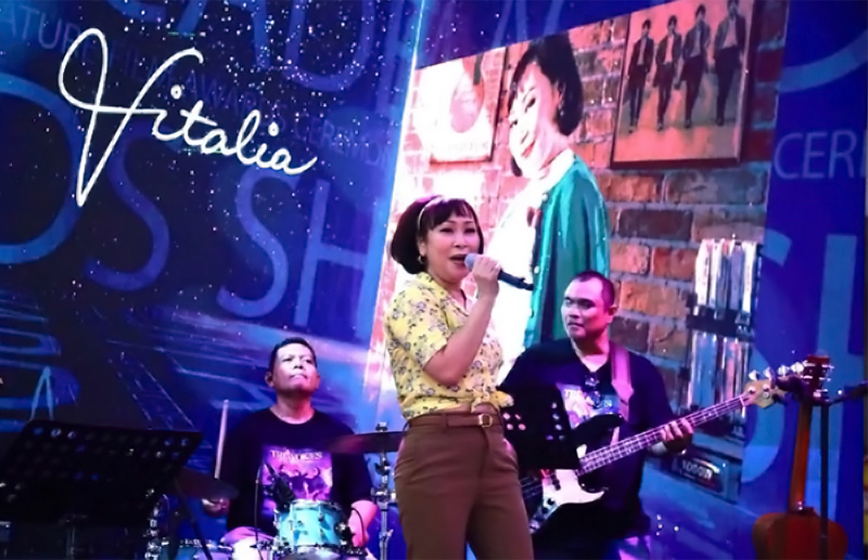 Vitalia Rilis Single ‘Kamu Sedikit Gila’ Ajak Pendengar Nikmati Kehangatan Melodi Klasik