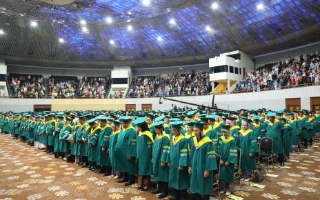 951 Wisudawan Perbanas Institute Didorong Jadi Generasi Kreatif dan Berintegritas