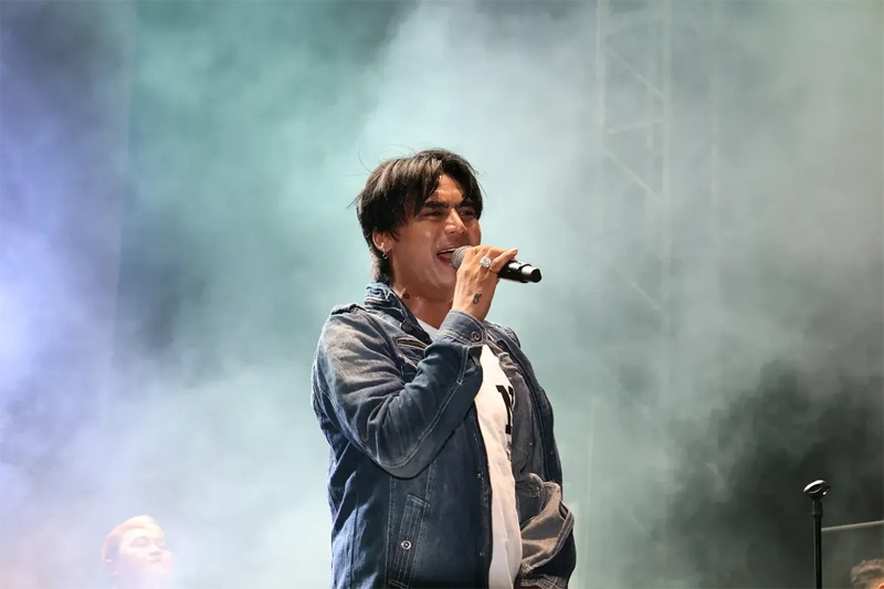 Charly Van Houten Dipercaya Jadi Duta Desa Gen Z oleh Kemendes dan PDT