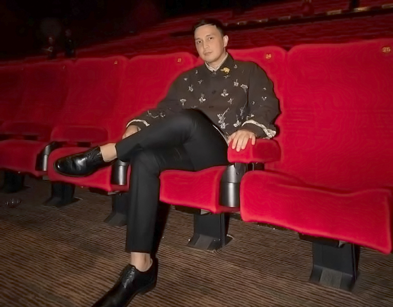Dimas Aditya Tunjukkan Profesionalitasnya dalam Berakting di Film Urang Bunian