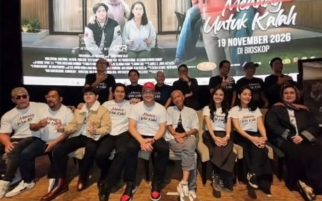 Lulu Tobing Ungkap Peran sebagai Dewi Ibu Rumah Tangga di Film ‘Menang untuk Kalah’