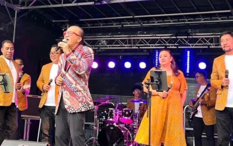 Tantowi Yahya dan Thomshell Band Gemakan Lagu Daerah Indonesia di Tiga Negara Eropa
