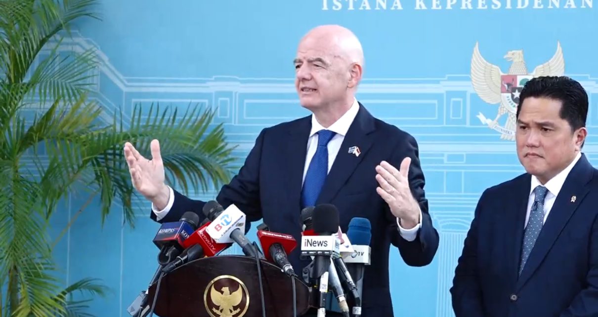 Erik dan Infantino FIFA