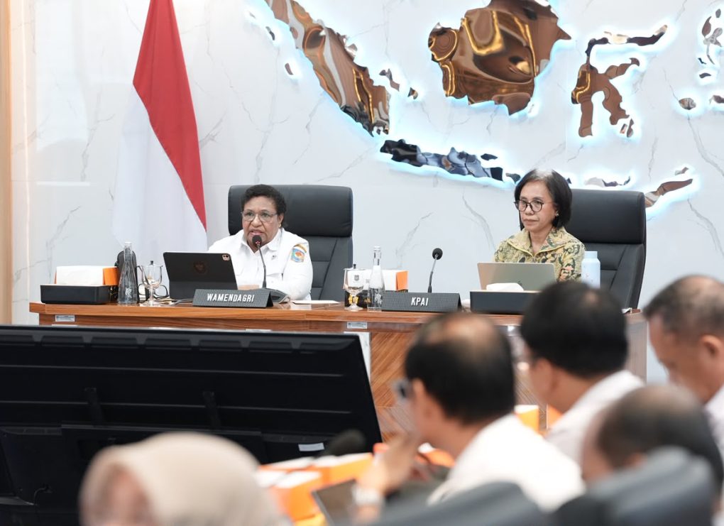 Akta Kelahiran Anak Baru 96,89%, Ribka Haluk Kejar Target 100% di 2026