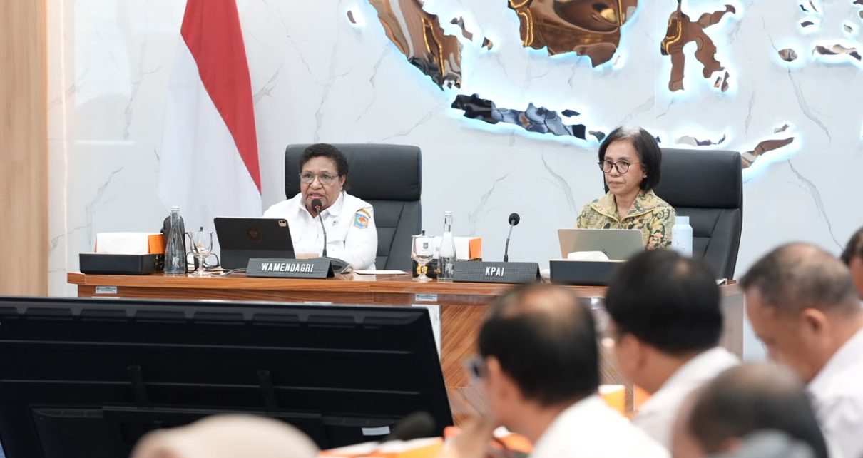 Akta Kelahiran Anak Baru 96,89%, Ribka Haluk Kejar Target 100% di 2026
