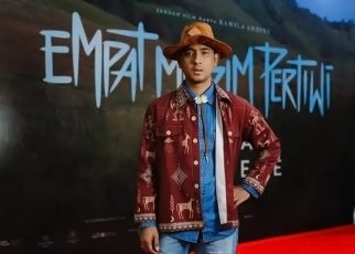 Bintangi Film 'Empat Musim Pertiwi', Arya Saloka Siap Promosikan Batik di Oscar 2027