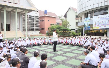 Bima Arya Ajak Siswa SMAN M.H. Thamrin Siapkan Indonesia Emas 2045