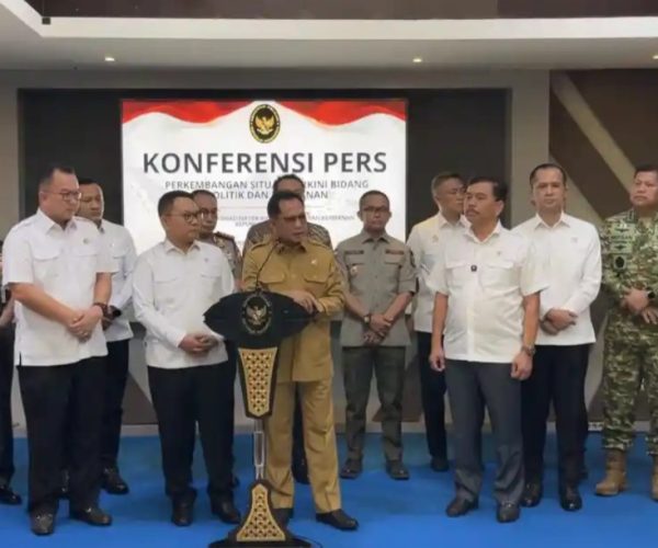 Mendagri Akui Pemadaman Karhutla Terkendala Air, Pemerintah Siapkan Surfaktan