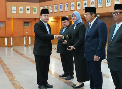 Lantik Empat Pejabat Baru, Sekjen Kemendagri Minta Evaluasi Menyeluruh dan Target Terukur