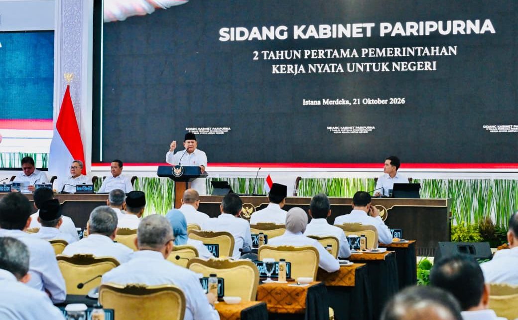 Mendagri Tito Hadiri Sidang Kabinet, Prabowo Tekankan Pentingnya Kekompakan