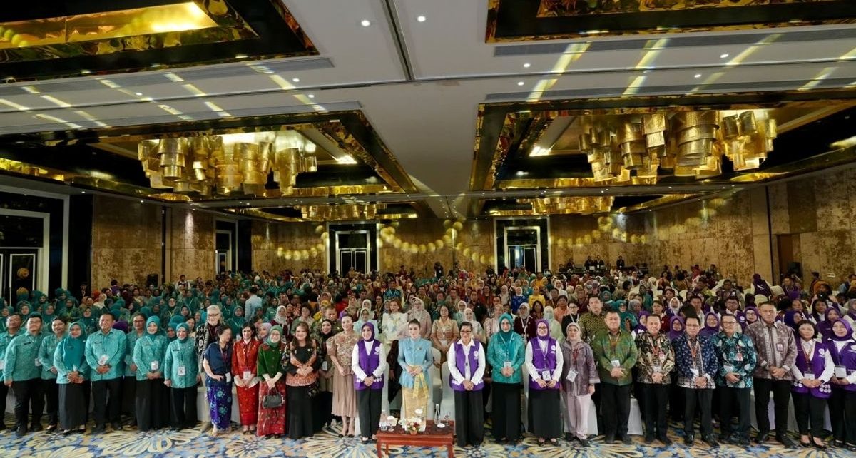 Ketua Harian Dewan Kerajinan Nasional (Dekranas) sekaligus Ketua Umum Tim Penggerak (TP) PKK dan Tim Pembina Posyandu, Tri Tito Karnavian, mendorong penyatuan rapat kerja ketiga lembaga untuk mengoptimalkan penggunaan anggaran sekaligus memperkuat koordinasi program.
