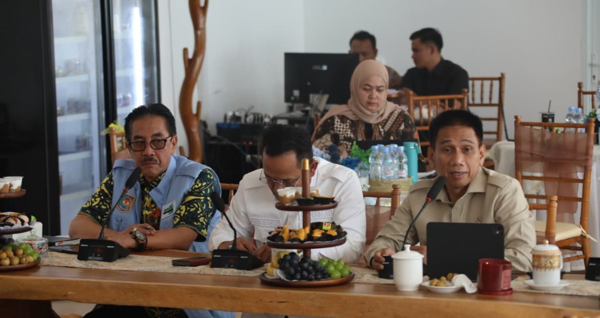 Wamendagri Wiyagus Minta Forkopimda Perkuat Penanganan Karhutla di Kaltim